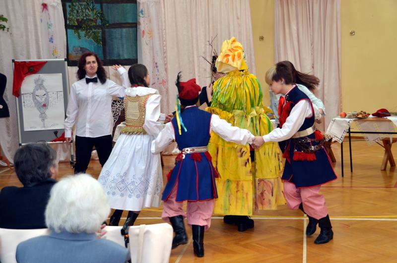 Grupa STH i przedstawienie “Wokół Wesela” z okazji 135 lecia Szkoły Grupa STH i przedstawienie “Wokół Wesela” z okazji 135 lecia Szkoły